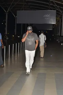 R Madhavan Snapped at Airport