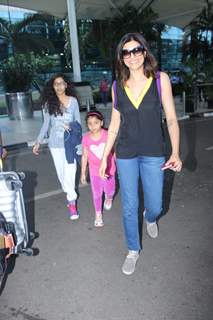 Sushmita Sen Snapped With her Kids at Airport