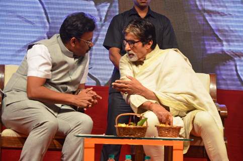 Amitabh Bachchan with Hon'ble Minister Vinod Tawdde at a Book Reading Event