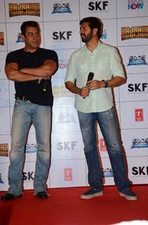 Salman and Kabir Khan at Trailer Launch of Bajrangi Bhaijaan