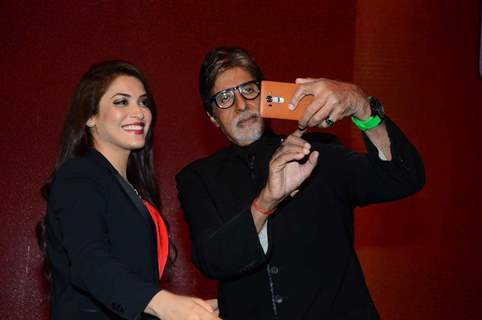 Amitabh Bachchan Clicks a Selfie With Anchor at Launch of LG Smartphone