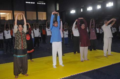 Madhoo Practices Yoga on International Yoga Day!