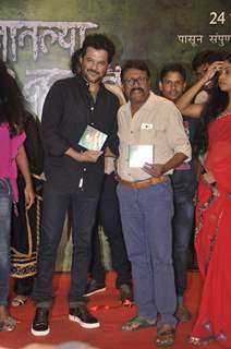 Anil Kapoor Poses With Vijay Patkar at Music Launch of Marathi Movie 'Manat Lya Unhat'