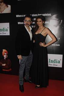 RJ Mantra and Karishma Tanna at MedScapeIndia Awards