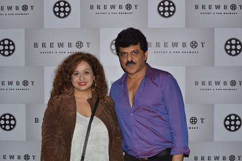 Rajesh Khattar and Vandana Sajnani at Brew Hot Cafe