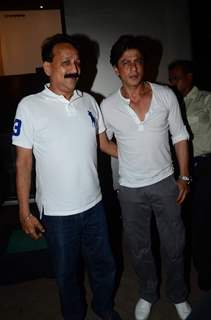 Baba Siddique Invites Shah Rukh Khan for Iftar Party!