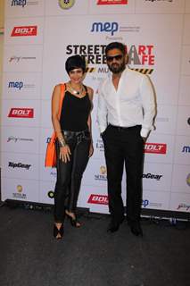 Mandira Bedi and Suniel Shetty at Street Smart Street Safe Campaign