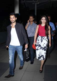 Kunal Khemu and Soha Ali Khan Snapped at Airport