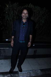 Kailash Kher Snapped at Airport