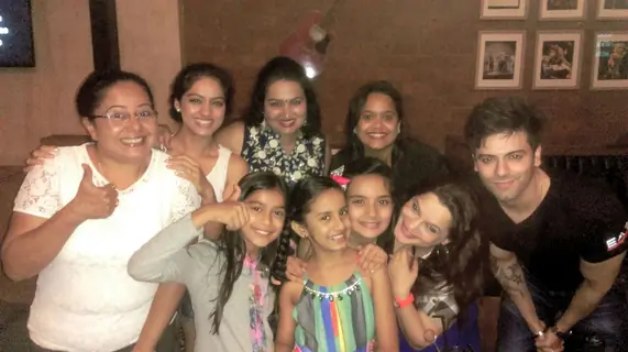 Diya Aur Baati Hum Team's Dinner Meet!