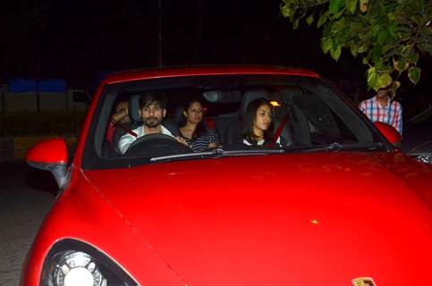 Shahid and Mira arrive at their Mumbai Residence