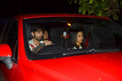 Shahid and Mira arrive at their Mumbai Residence