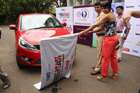 Mandira Bedi flags off the Street Smart Street Safe Event