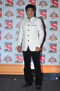 Shailesh Lodha poses for the media at SAB Ke Anokhe Awards
