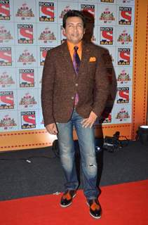 Shekhar Suman poses for the media at SAB Ke Anokhe Awards