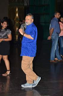 Pankaj Kapoor Snapped at Shahid - Mira Wedding Reception!