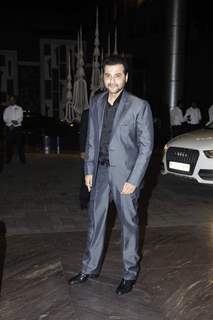 Sanjay Kapoor at Shahid - Mira Wedding Reception!