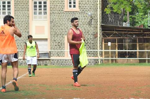 Arjun Kapoor Snapped Practicing Soccer!