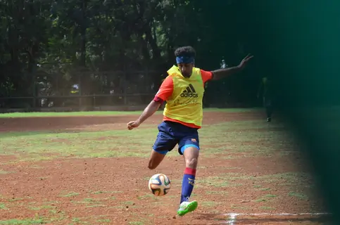 Kick!- Ranbir Kapoor Snapped Practicing Soccer!