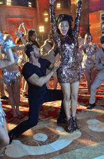 John Abraham and Shruti Haasan for a Song Shoot of Welcome Back!