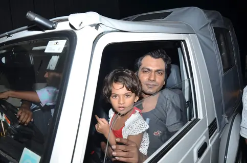Nawazuddin Siddiqui was snapped with daughter at the Special Screening of Bajrangi Bhaijaan