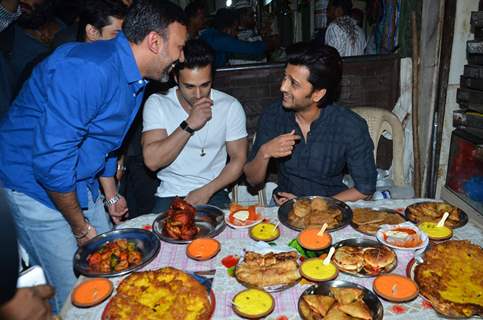 Riteish Deshmukh and Pulkit Samrat were snapped at Mohammed Ali Road