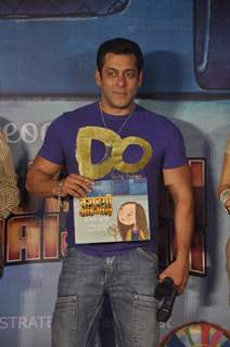 Salman Khan launches a book on Bajrangi Bhaijaan