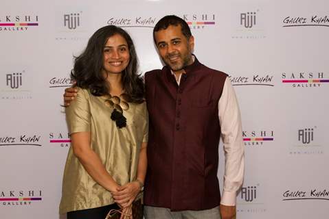 Chetan Bhagat at Lekha Washington's Art Show