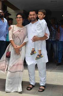 Kiran Rao and Aamir Khan With Their Kid Poses for Media on Eid