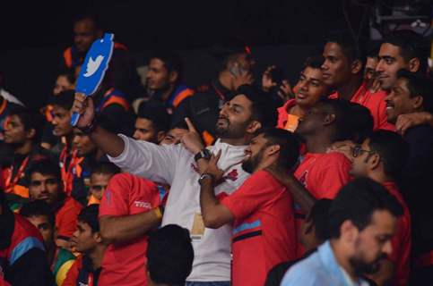 Abhishek Captures Selfie With Audience at Pro Kabaddi's First Match