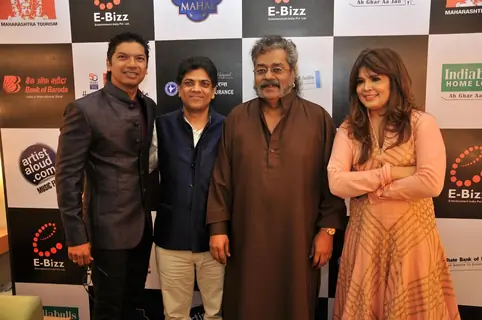 Shaan and Hariharan at an Event to Pay Tribute to Jagjeet Singh