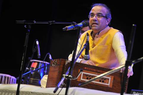 Suresh Wadkar Sings to Pay Tribute to Jagjeet Singh