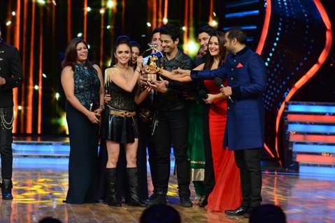 Amruta Khanvilkar and Himmanshoo A Malhotra Winners of Nach Baliye 7