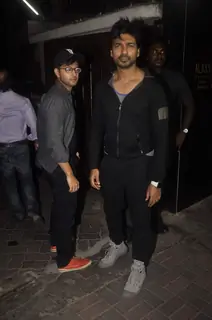 Nikhil Dwivedi Outside Salman's House on Eid