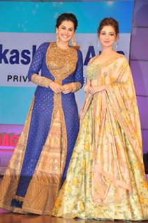 Taapsee Pannu and Tamannaah Bhatia at TSR Tv9 National Awards