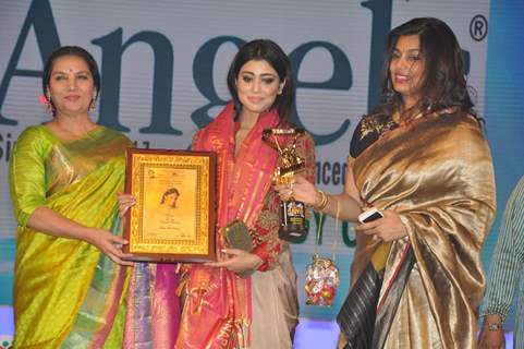 Shabana Azmi and Shriya Saran at TSR Tv9 National Awards