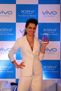 Kangana Ranaut Launches Vivo Smart Phone