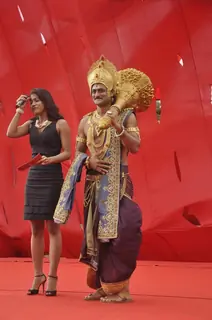 Yam Hain Hum Cast Unveils 'Sabse Anokha Umbrella'