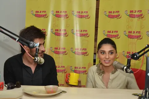 Imran Abbas and Pernia Qureshi for Promotions of Jaanisaar at Radio Mirchi