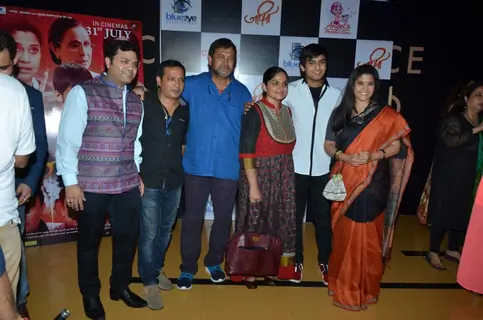 Mahesh Manjrekar, Satya Manjrekar and Renuka Shahane at Special Screening of Marathi Movie 'Jaaniva'