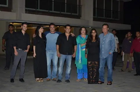 Ayush Sharma, Alizeh Agnihotri, Sohail, Salman, Helen and Salim Khan at Arpita Khan's Birthday Bash