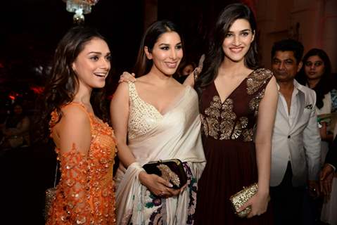 The 'Beauties' Aditi Rao Hydari, Sophie Choudry, Kriti Sanon at India Couture Week - Day 3 & 4