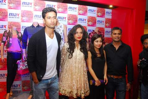 Team Masaan Visits Max Store in Pune