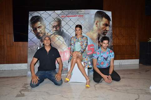 Akshay Kumar, jacqueline Fernandes and Sidharth Malhotra for Promotions of Brothers