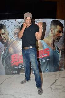 Akshay Kumar Promotes Brothers