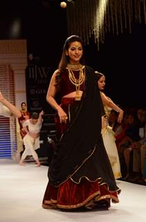 Juhi Chawla at IIJW 2015