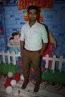Manish Naggdev was seen at Sara Khan's Birthday Bash