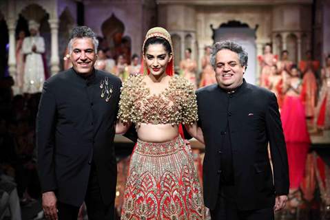 Sonam Kapoor Walks for Abu Jani and Sandeep Khosla at BMW India Bridal Fashion Week