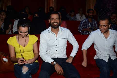 Yusuf Pathan was snapped at the Promotions of Phantom on Jhalak Dikhla Jaa 8