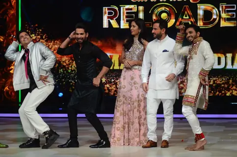 Shahid Kapoor shakes a leg with Ganesh Hegde on Jhalak Dikhla Jaa 8